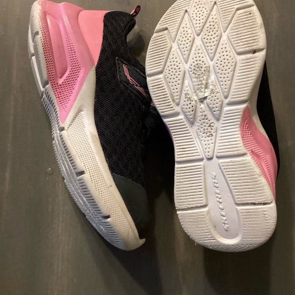 Black Pink size 7 toddler Sketcher sneakers - Picture 2 of 2